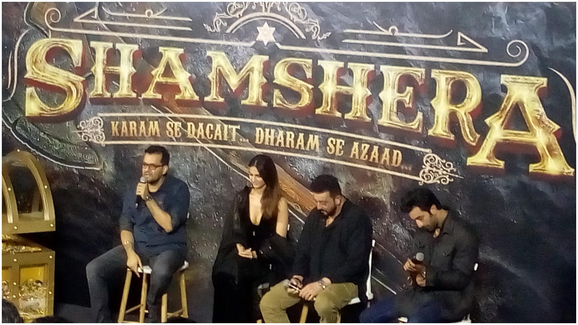 A narrow escape for Ranbir Kapoor as his car gets hit by another vehicle before trailer launch of Shamshera