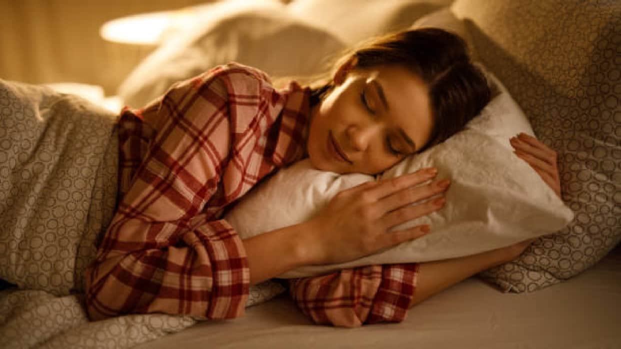 Tiny Mites: skin mites makes physical relation on human face daily while sleeping, claims after research