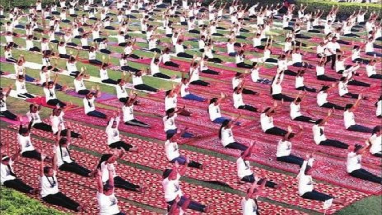 On International Day of Yoga whole of Ghaziabad was painted in color of yoga