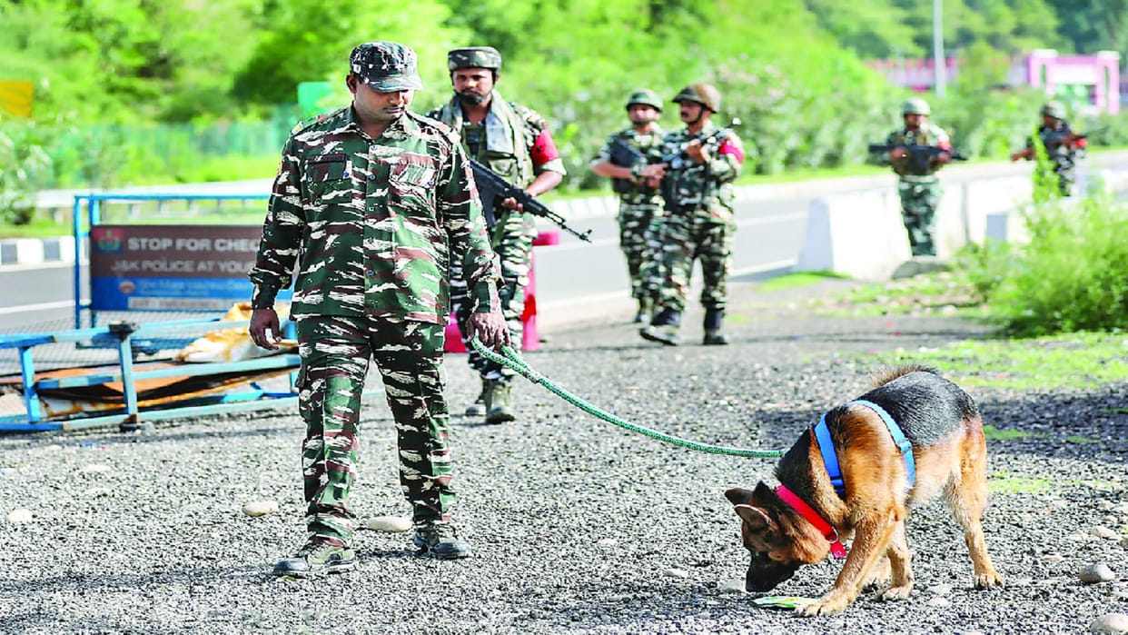Amarnath Yatra 2023: Apart from CRPF personnel, dog squad has also been deployed yatra route