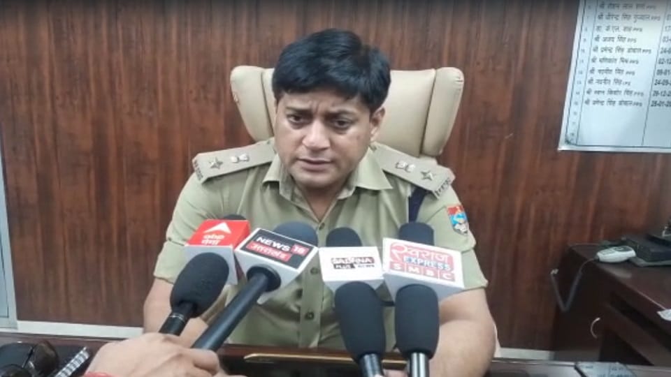 woman and her six-year-old girl gang-raped in car in roorkee