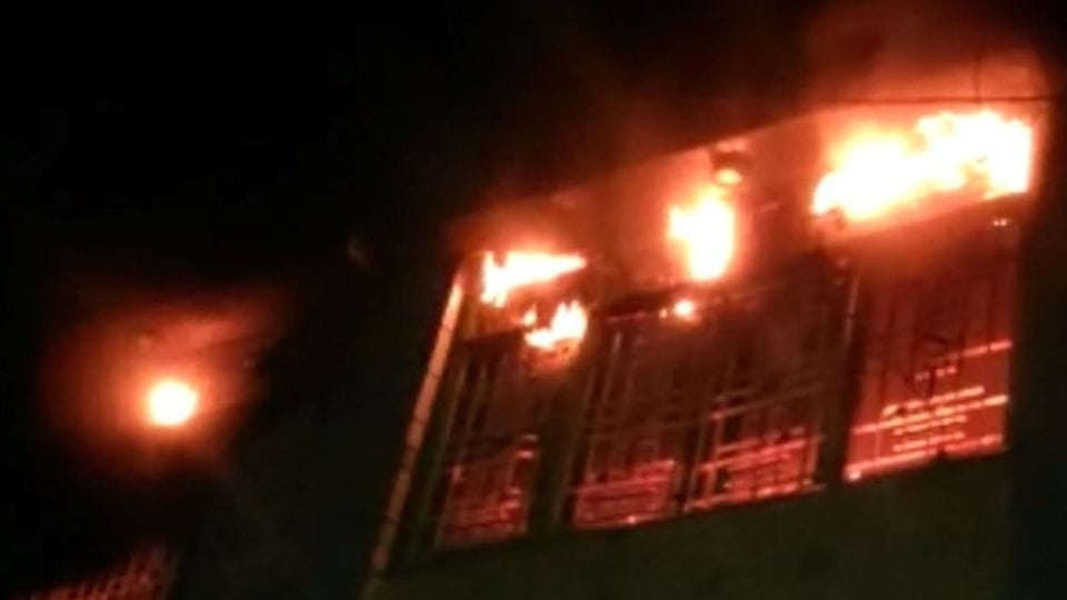 Massive fire broke out in the house of bullion trader in kasganj