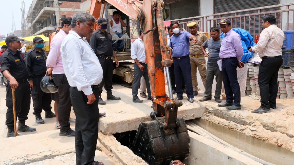 Drone camera will tell truth of cleaning drains in Gorakhpur