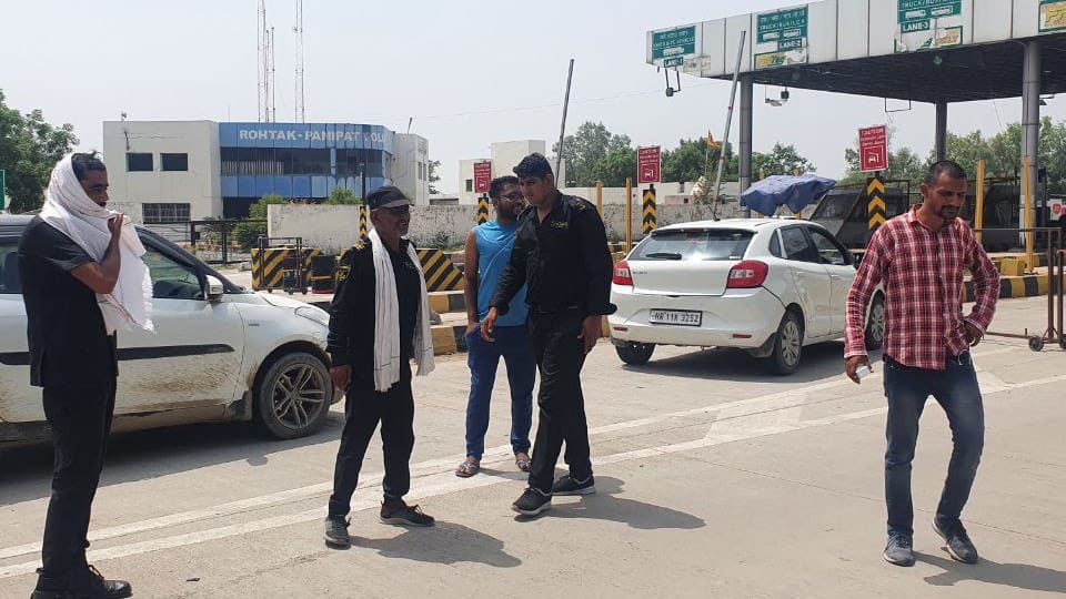 Firing on senior TC of Makdauli toll in Rohtak, case registered against farmer leader