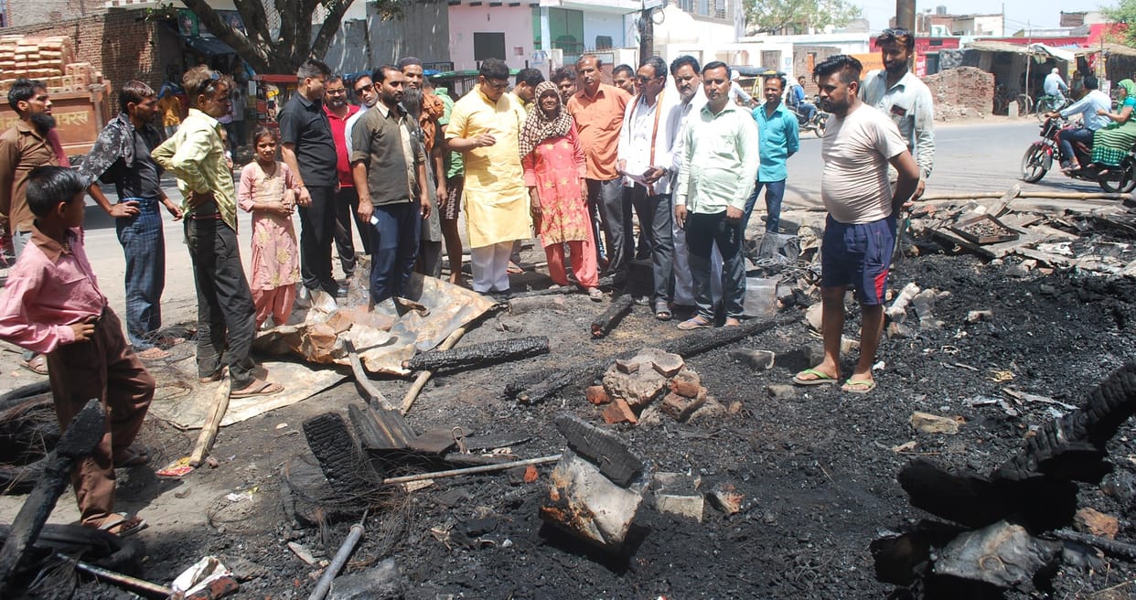 Hathras: Three kiosks of ashes due to fire, loss of thousands