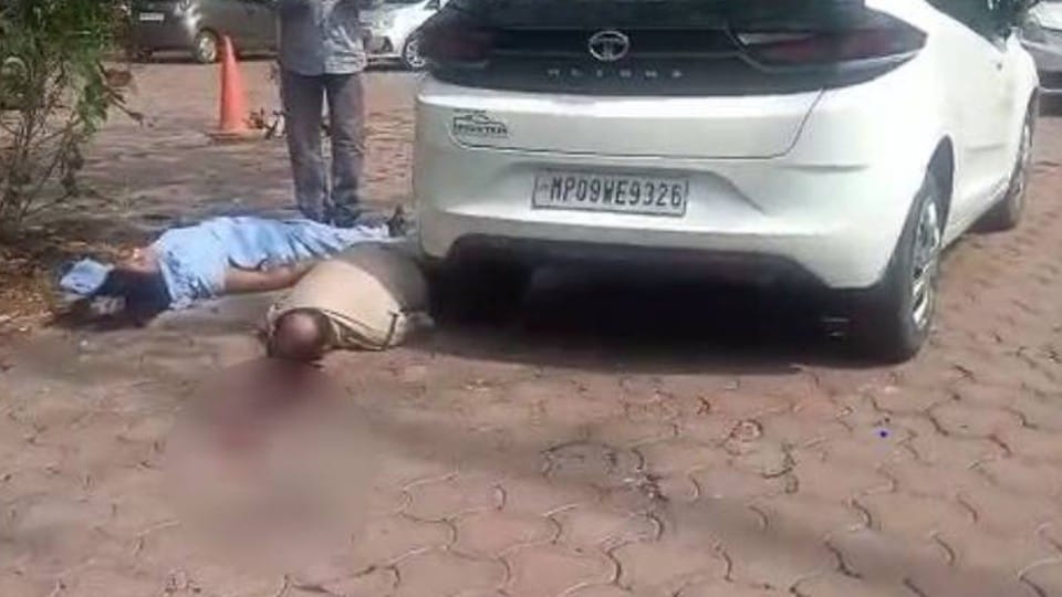 Indore News: TI had done three marriages, a dispute with a female policeman was going on about the car, the matter of affair also came to the fore