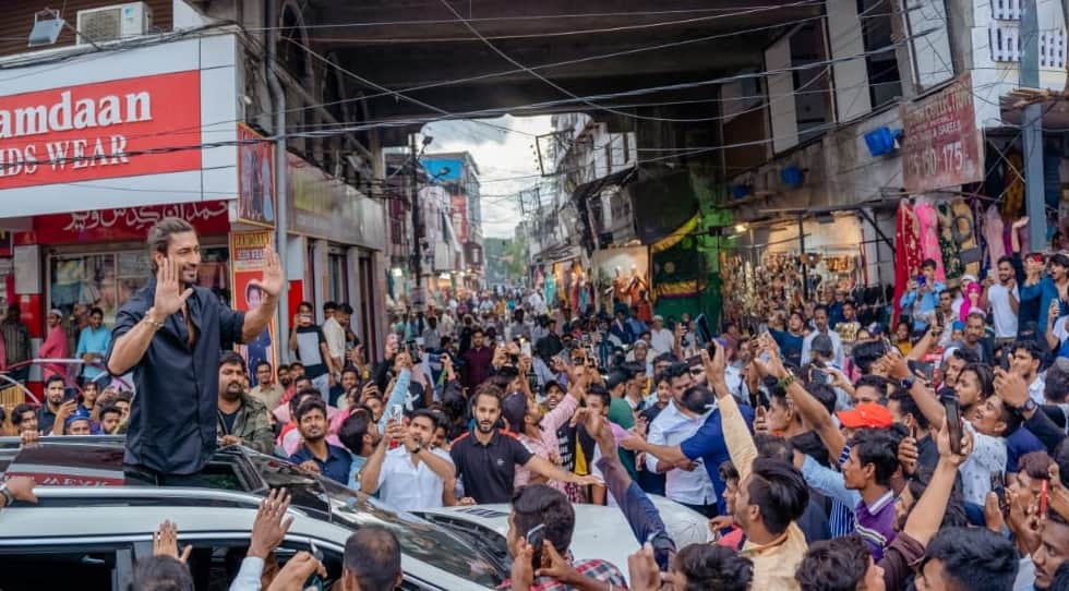 Khuda Haafiz Chapter 2 actor Vidyut jamwal reached hyderabad to promote his Upcoming film