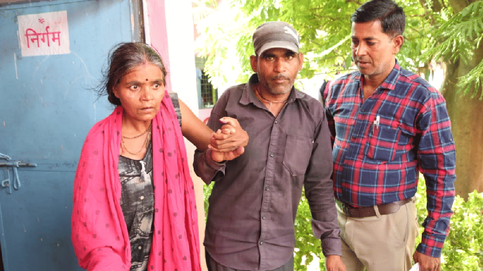 MP Panchayat Chunav First Phase Voting Begins