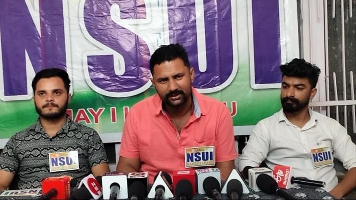 agnipath yojna of center govt. will destroyed the future of youth said  nsui state president chater thakur