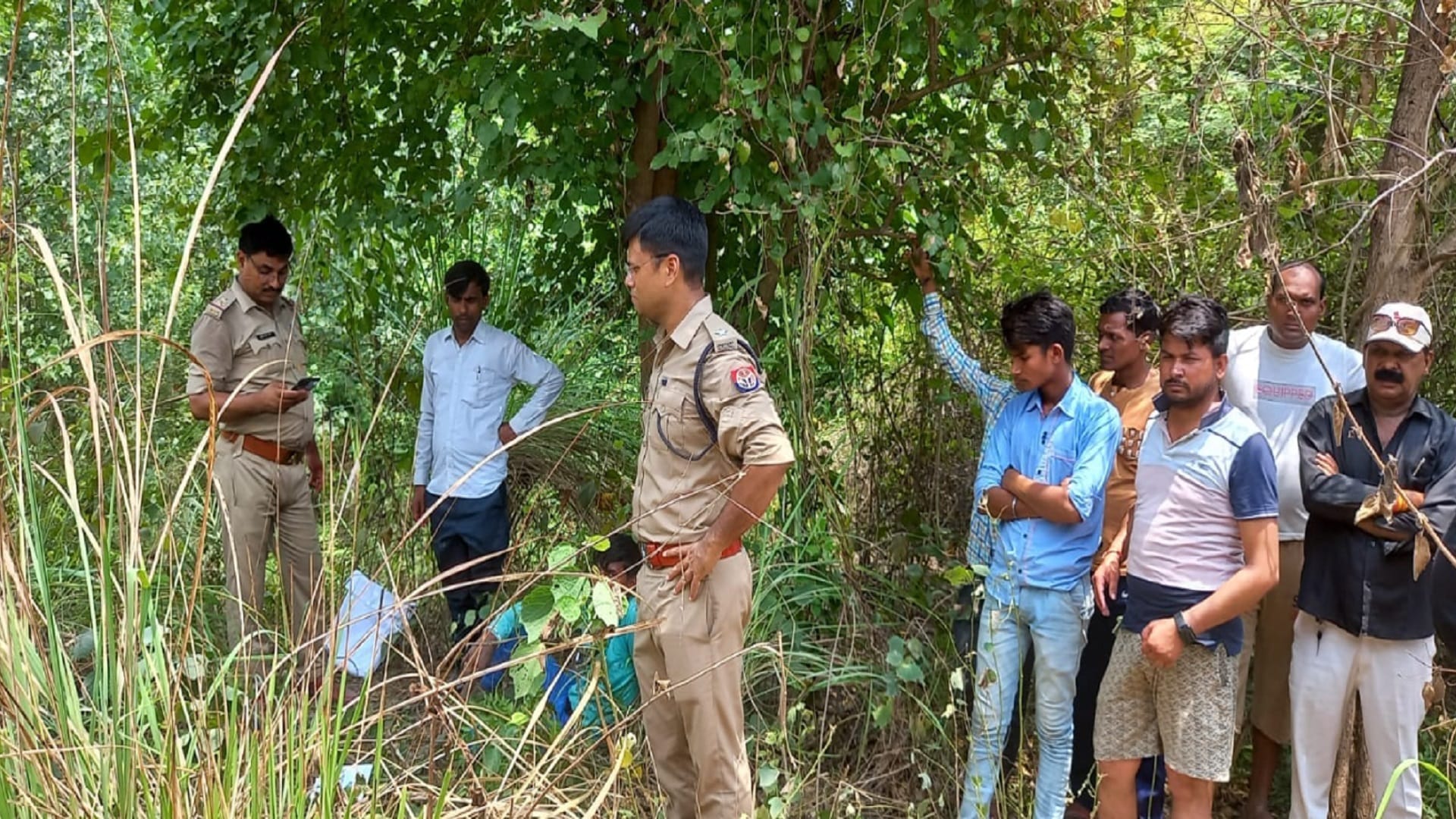 Bijnor Police have recovered the dead body of girl and has taken the lover into custody