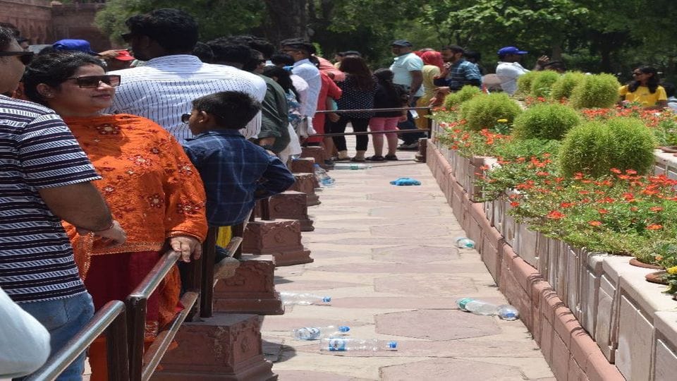Agra Nagar Nigam campaign against plastic waste will start from June 29 from Dussehra Ghat behind Taj Mahal