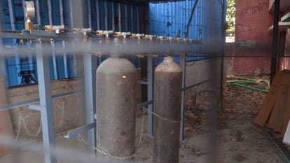 Bailey Hospital: Order for investigation of oxygen purchase in TB Sapru District Hospital