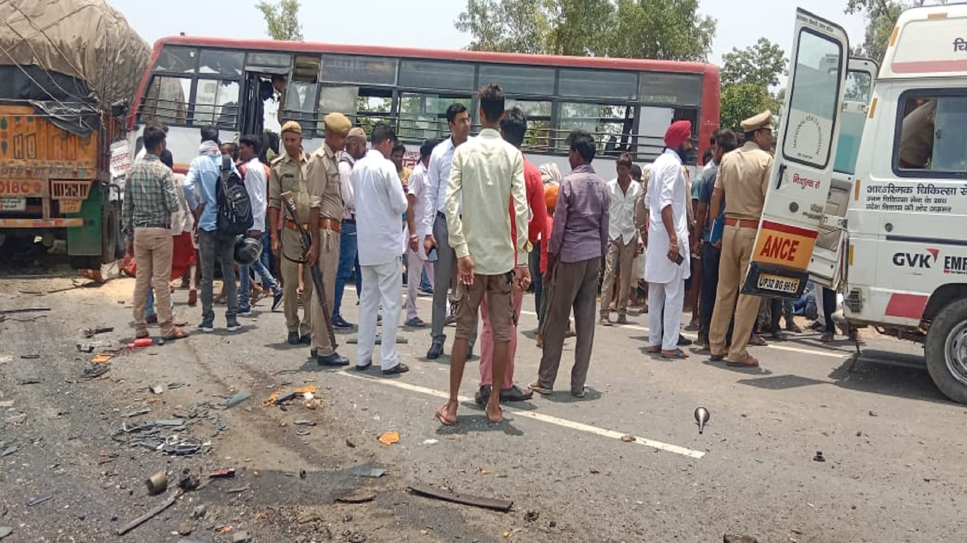 lakhimpur kheri road accident Accident happened while trying to overtake
