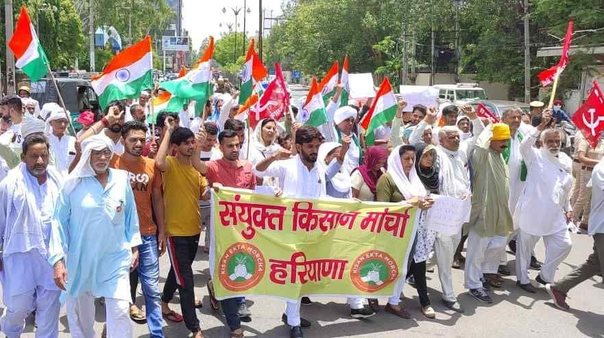 United Kisan Morcha demonstrated against Agneepath scheme and submitted a memorandum to the President
