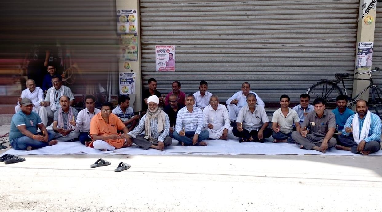 Cinema Road built a month ago could not last even 15 days