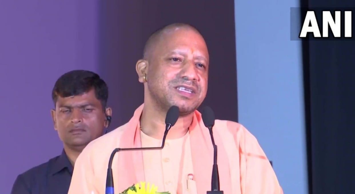 UP CM Yogi Adityanath inaugurates a national convention organised by Vigyan Bharti.