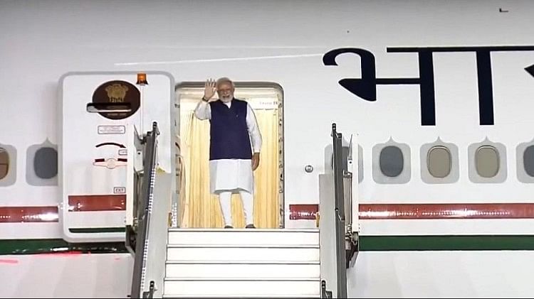 PM Modi Greece Visit: ग्रीस पहुंचे पीएम मोदी, 40 साल बाद इस देश के दौरे पर पहुंचा कोई भारतीय प्रधानमंत्री