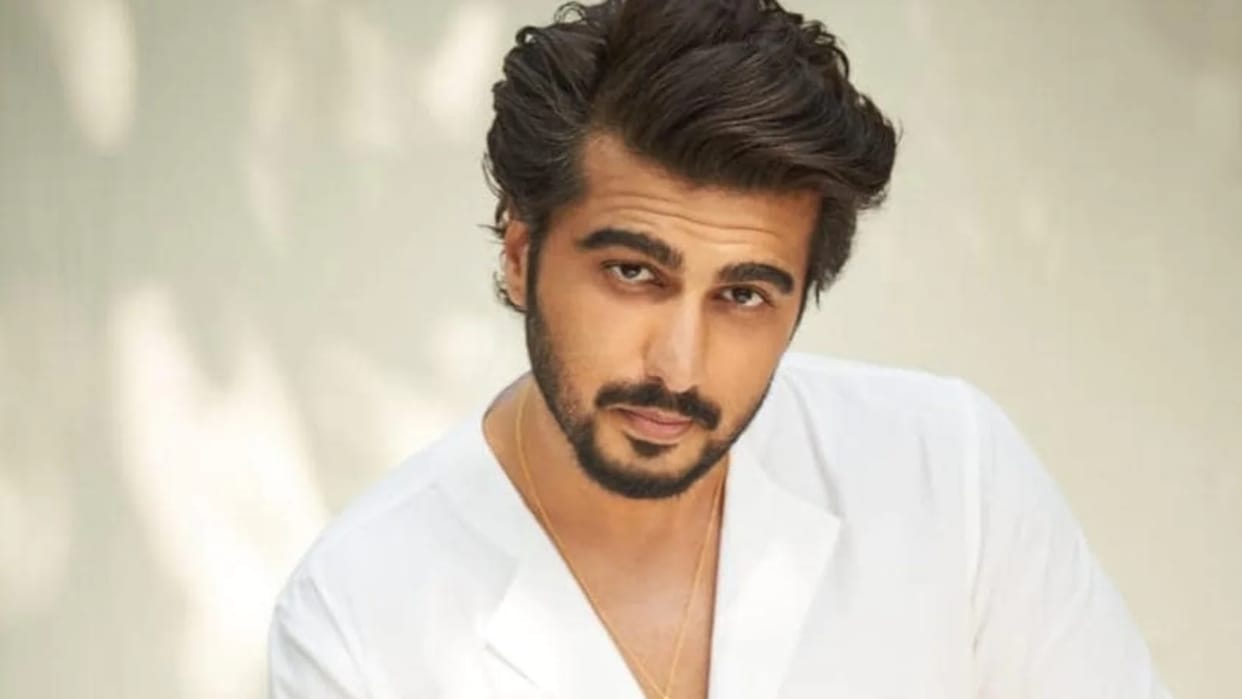 Arjun Kapoor trolled for his remark on Boycott Laal Singh Chaddha Pathaan Vikram Vedha Bollywood Trend