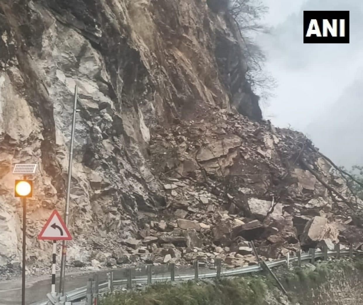 Badrinath Highway opened after eight hours