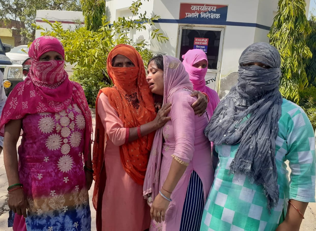 The woman was thrown out of the house for dowry