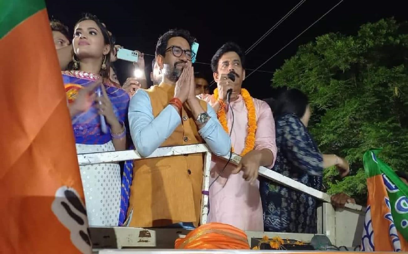 Lok Sabha Bye Election Result Azamgarh BJP Dinesh lal yadav Nirhua defeated Mulayam singh family in Samajwadi party stronghold
