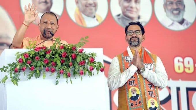 Lok Sabha Bye Election Result Azamgarh BJP Dinesh lal yadav Nirhua defeated Mulayam singh family in Samajwadi party stronghold