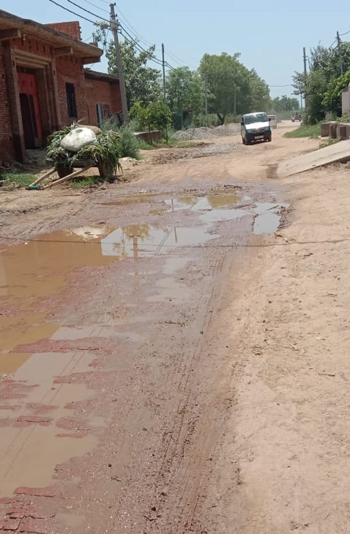 The condition of 14 roads of the district will improve soon