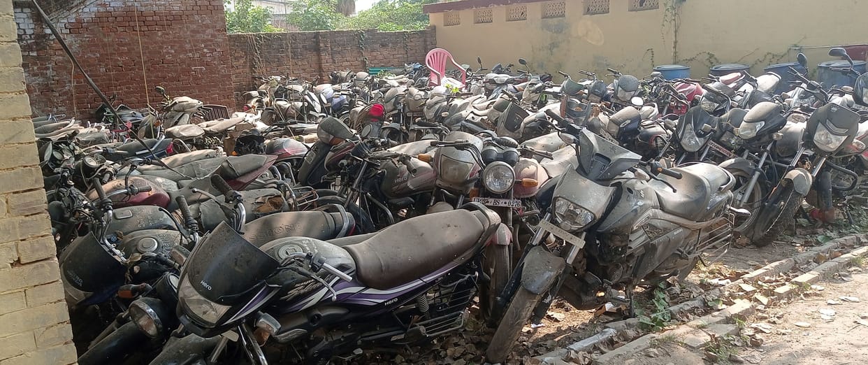 Auction of junk vehicles could not be done in due time