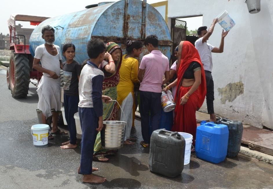 15 thousand did not get drinking water in seven mohallas due to decrease in pressure