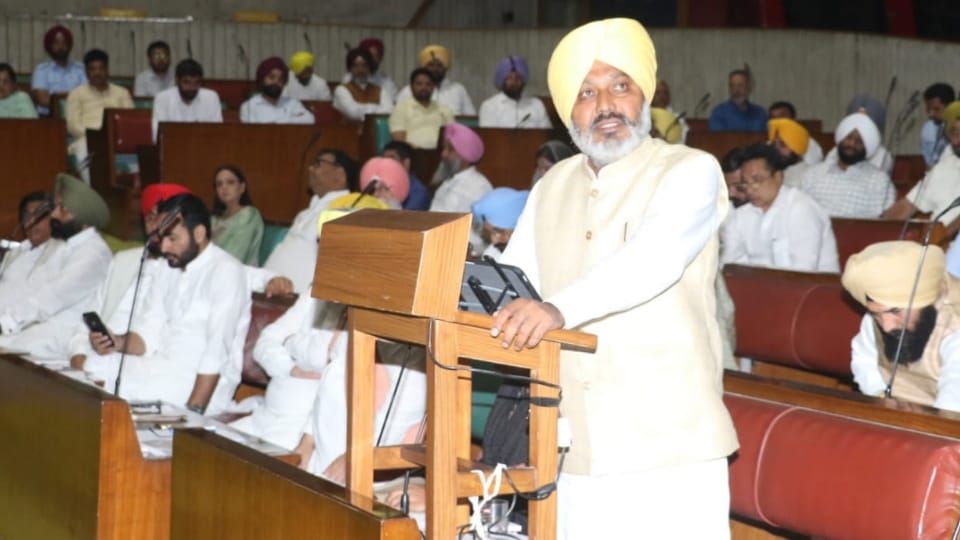 Punjab Budget 2022-23 Live Updates AAP Party CM Bhagwant Mann Govt Will Present Maiden Budget Today in Hindi