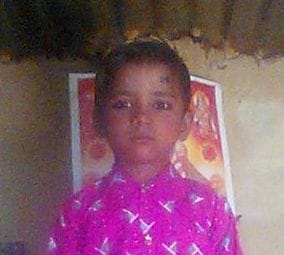 Child dragged 200 meters after being trapped in a car, dies