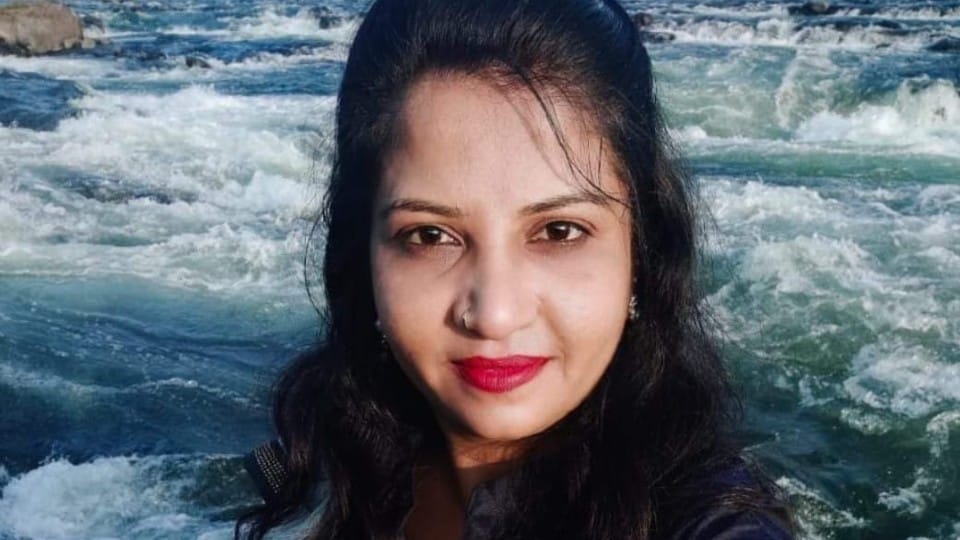 Indore TI Suicide: Luxury life of female ASI, bought a bungalow worth 60 lakhs in nine years of job, police engaged in investigation