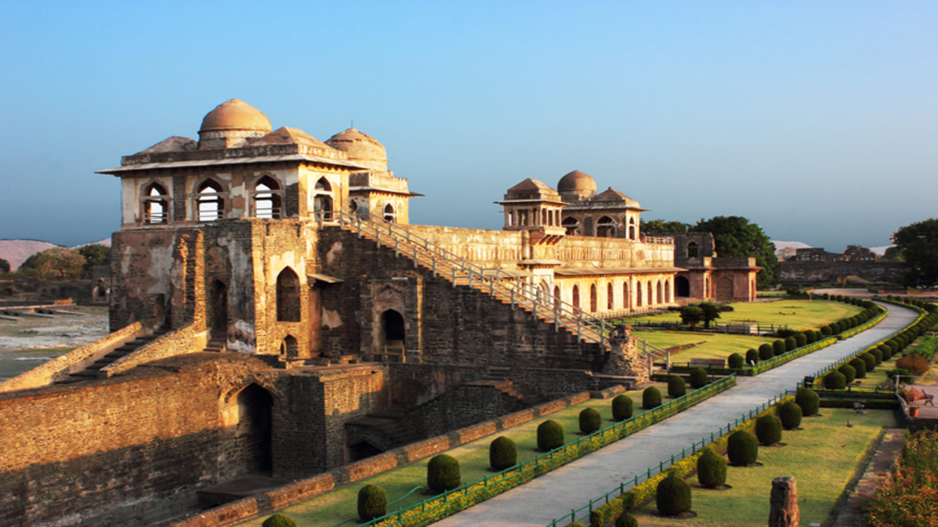 IRCTC Tour Package  Glimpses of Madhya Pradesh Ujjain and Indore know all details here in Hindi