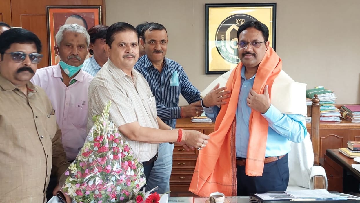 New LDA VC Dr Indramani Tripathi takes charge.
