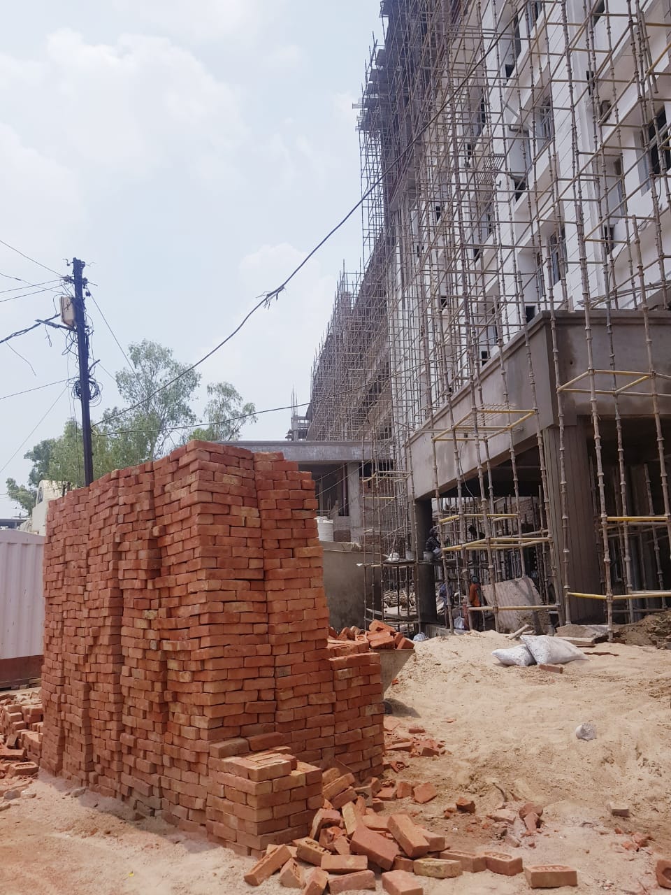 Question on the quality of construction of medical college