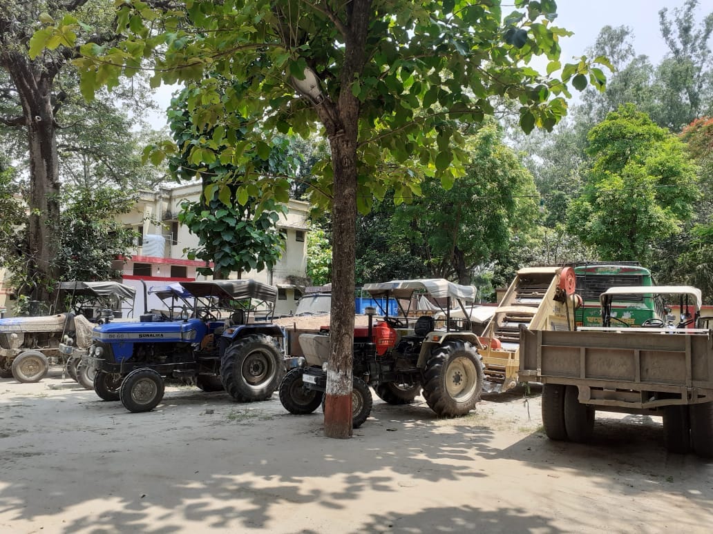 Caught five tractor trolley including cutter machine doing illegal mining