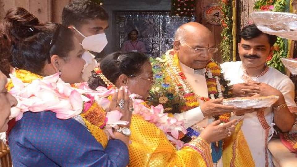 President ram nath kovind Visit banke bihari with family
