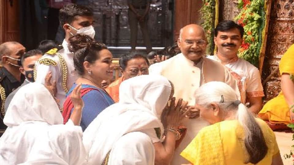 President ram nath kovind Visit banke bihari with family