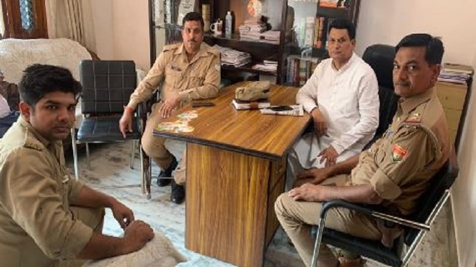 Congress leaders put under house arrest during arrival of President Ram Nath Kovind in Vrindavan 