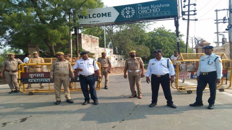 ram nath kovind vrindavan visit langur in security of president in vrindavan
