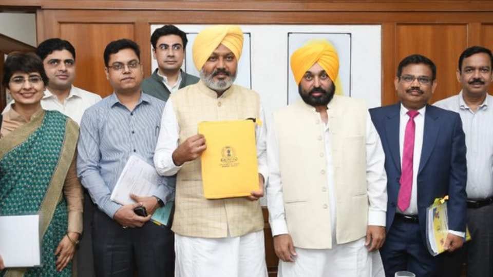 Punjab govt increased budget of education by more than 15 percent in budget 2022
