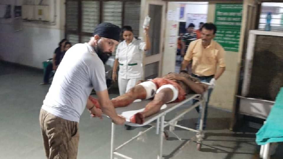 Police shot at the young man leg in Mohali of Punjab