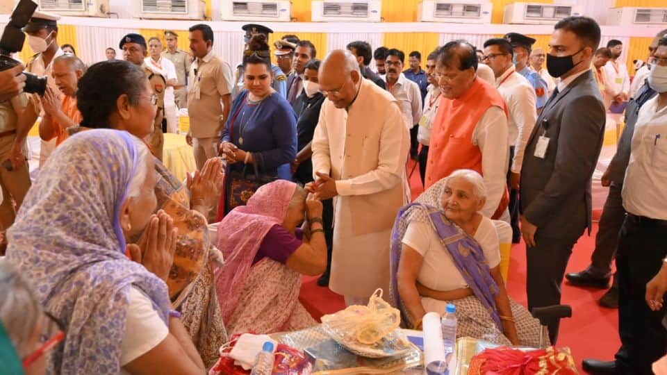 President Ram Nath Kovind got emotional after hearing the pain of widow women in Vrindavan