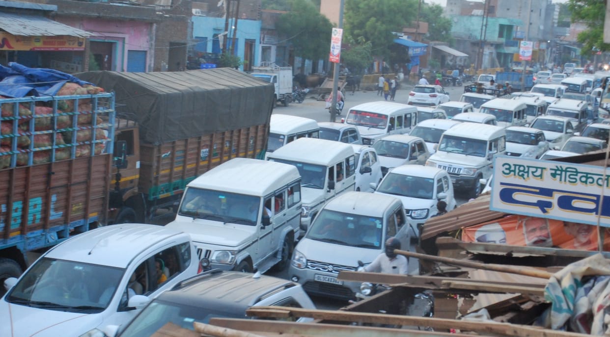 Highway jam due to crowd of followers of Dera Sacha Sauda