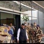 महाराष्ट्र में सरकार बनाने पर मंथन के लिए दिल्ली पहुंचे फडणवीस