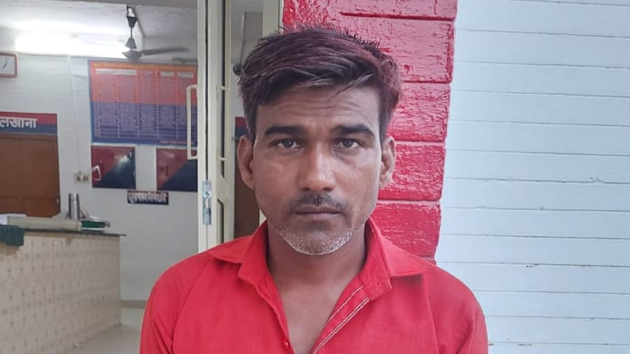 Shahjahanpur Smuggler arrested with 1.25 kg opium accused used to sell from farmers to outside