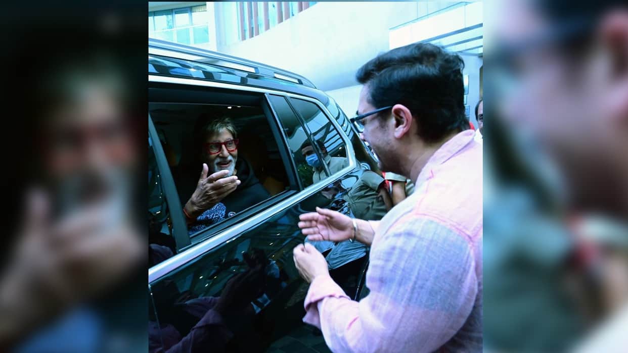 Brahmastra Actor Amitabh Bachchan Surprise Meeting with Laal Singh Chaddha Actor Aamir Khan See Viral Photo Here