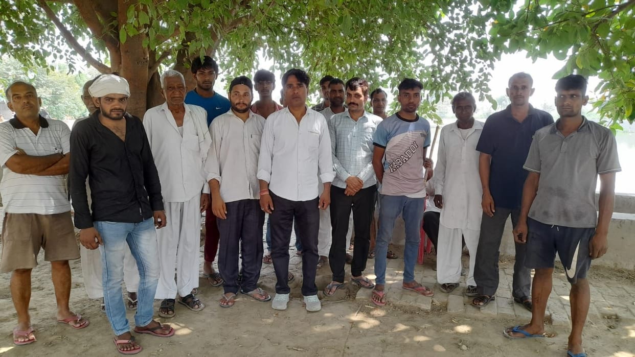 Villagers expressed their anger on sending the advance security amount again in the bills
