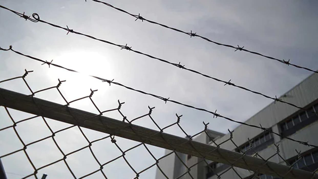 Colombia 49 inmates die in attempt to breakout prison news in hindi