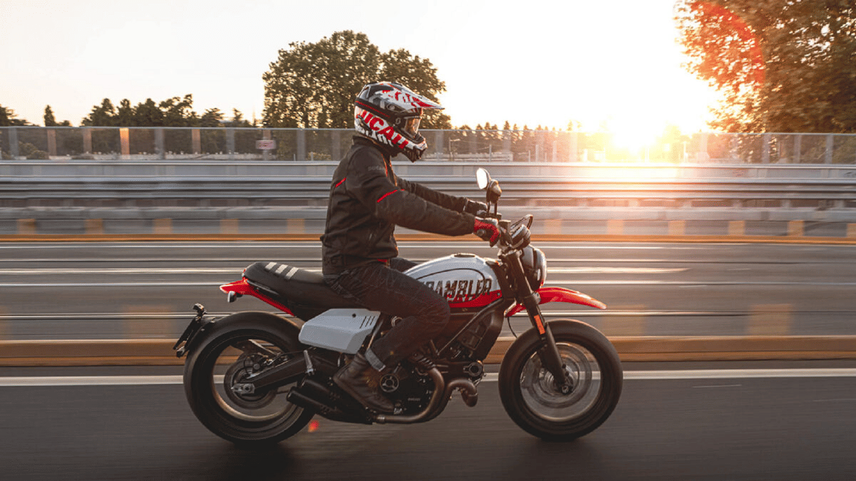 Ducati Scrambler Urban Motard 2022 Launched in India Know Price Features Specifications Details in Hindi ducati bikes in india 2022